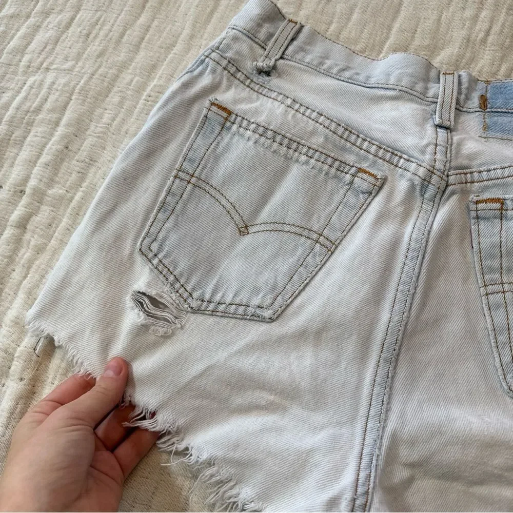 Levi's Women’s Vintage Blue Distressed 501 Cut Off Denim Shorts Button Fly - Picture 3 of 14